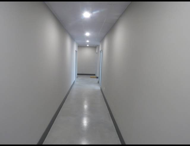 73M² OFFICE TO LET IN SOMERSET WEST CENTRAL